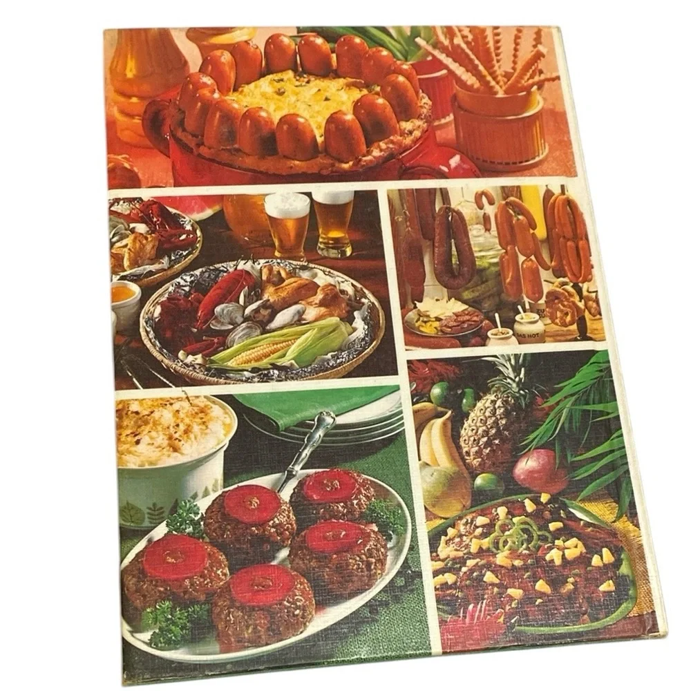 Better Homes & Gardens Meat Cookbook 1970 - Picture 2 of 14